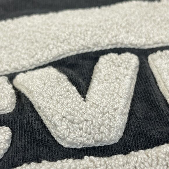 Levi's Mens Medium Logo Top/T-Shirt Gray with 3-D Textured Logo‎ Letters - Picture 2 of 11